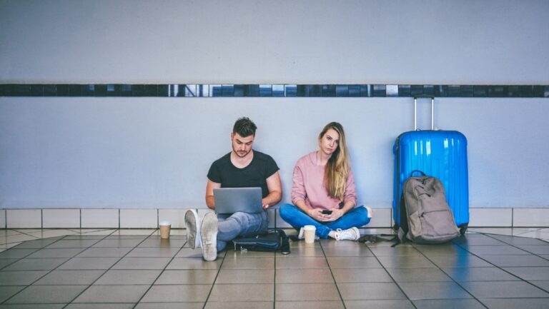 Cancelamento de passagem Latam: veja o que fazer