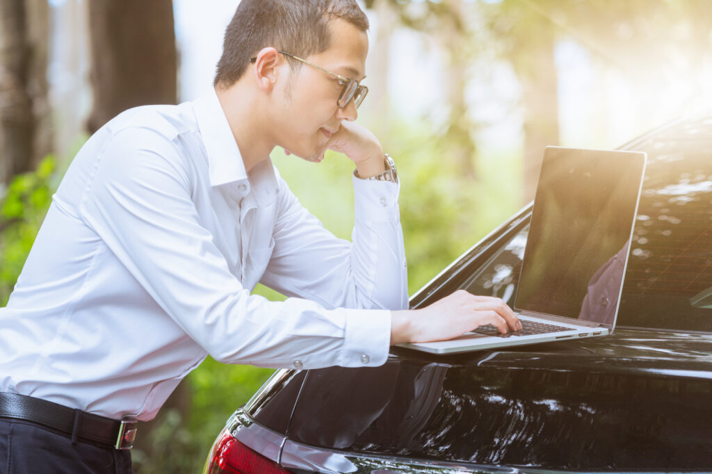 Como identificar e evitar golpes ao alugar um carro
